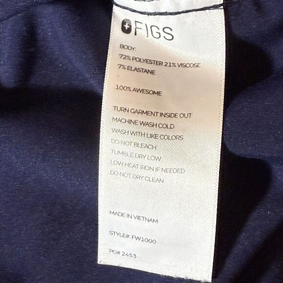 Lot of 2 FIGS Catarina Scrub Tops –Women's XXL – Navy & Medium Blue One Pocket V - Picture 6 of 6